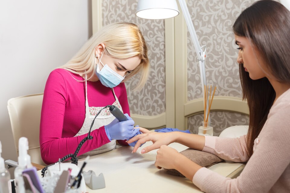 Mithatpaşa Manikürcü